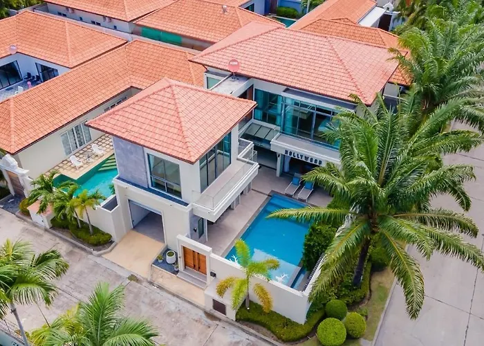 Hollywood Pool Villa Pattaya