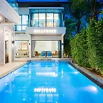 Hollywood Pool Villa Pattaya