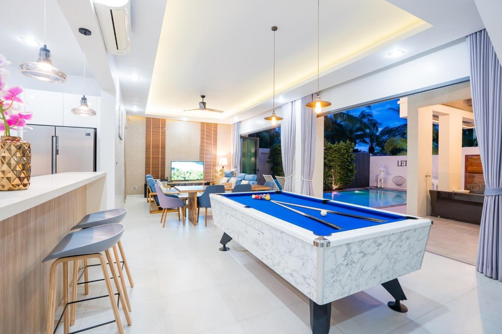 Villa Hollywood Pool Pattaya