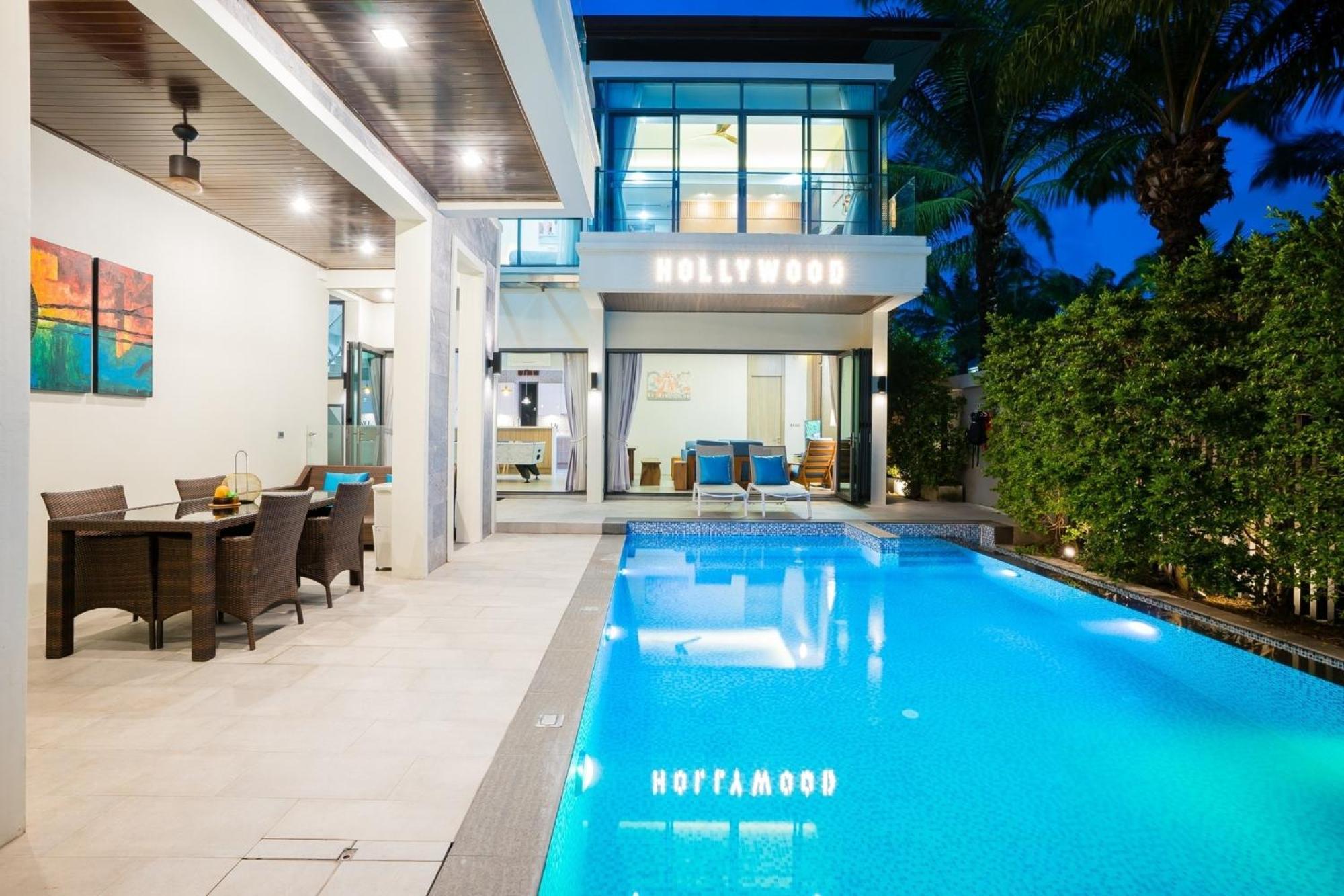Hollywood Pool Villa Pattaya